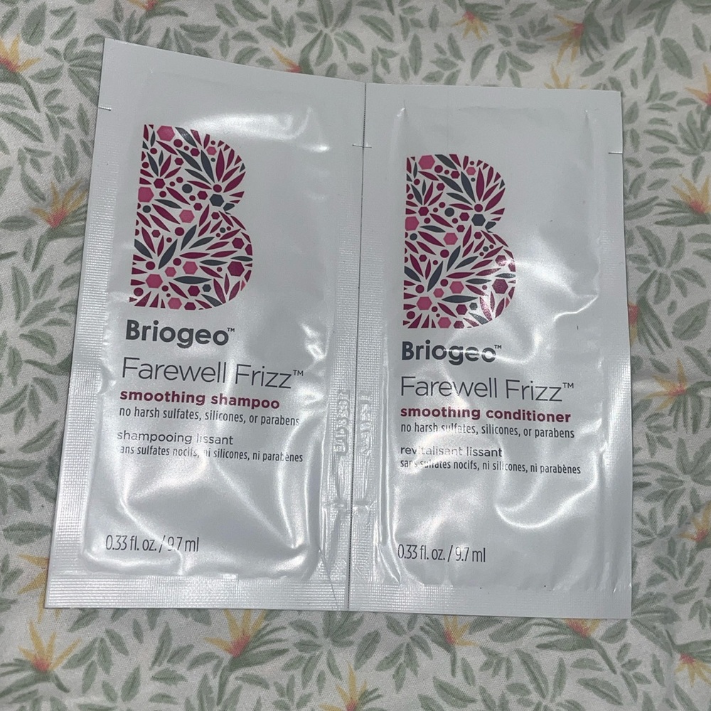 LOT of 20 Briogeo Farewell Frizz shampoo and conditioner sample packets